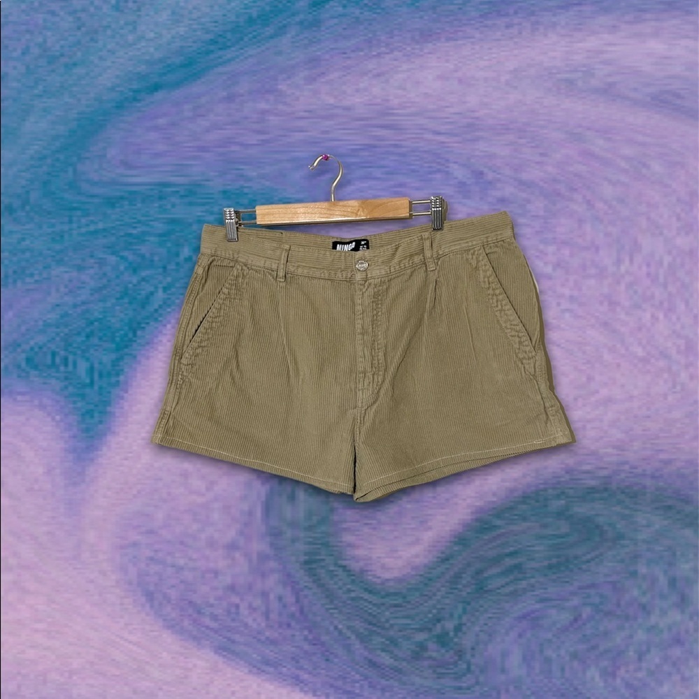 ♥︎ Minga London Corduroy Pleated Shorts ♥︎